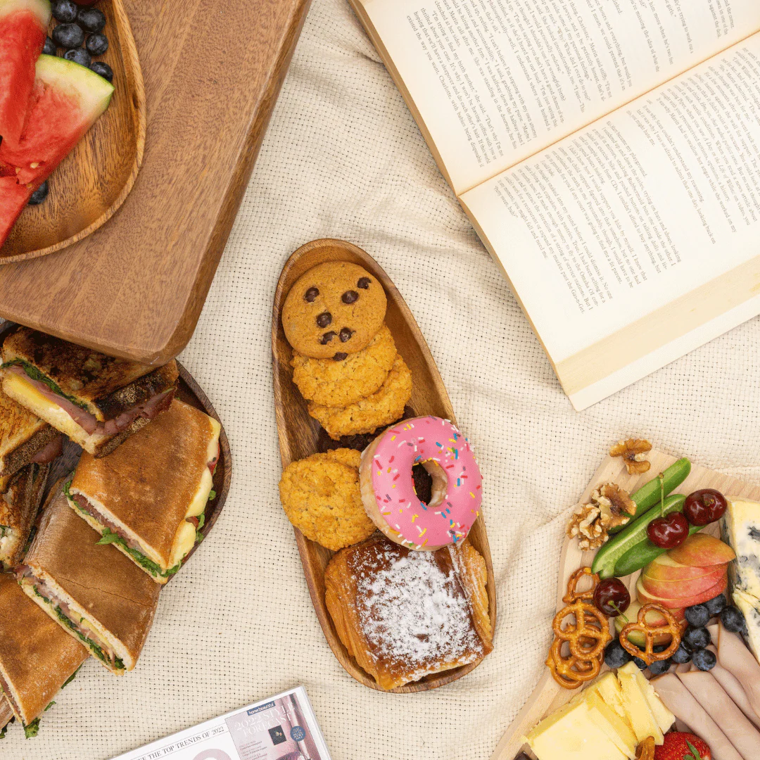 Acacia Wood Serving Plates - Image 8