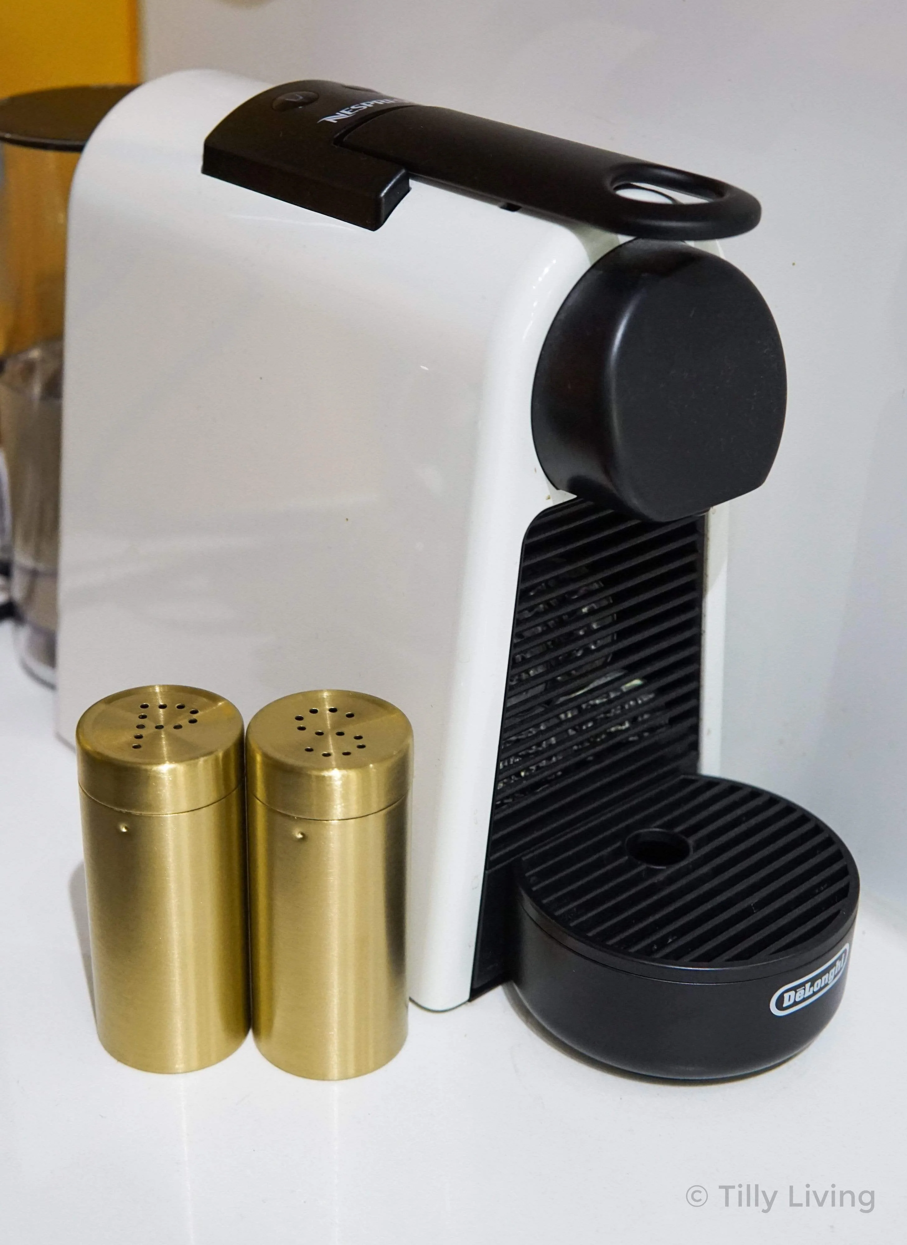 Salt and Pepper Shakers - Image 3